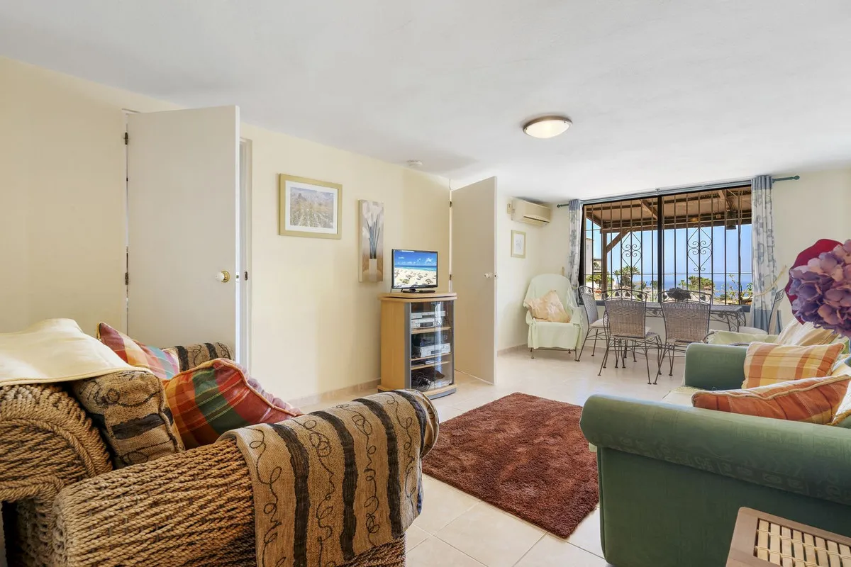 69404643-371b-47f1-803f-a92ed5677e0b