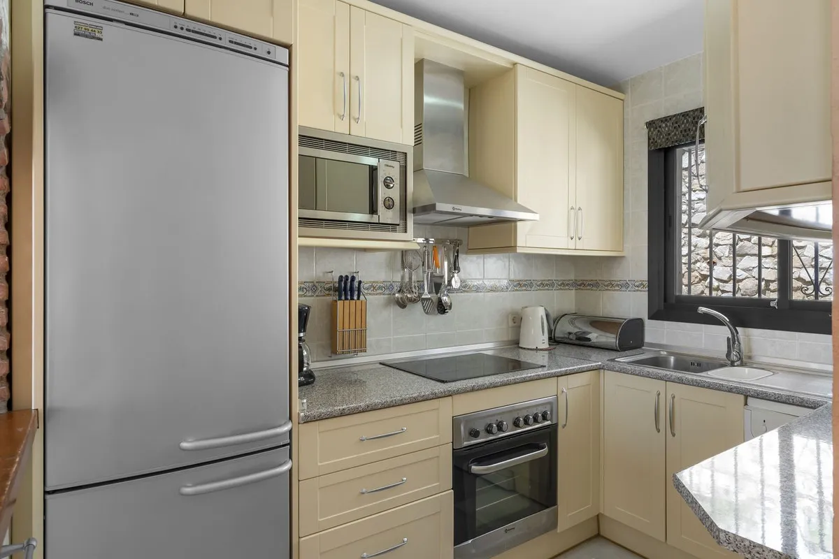 9a0bc4f1-cabe-46cd-aa0d-e32014e20f92