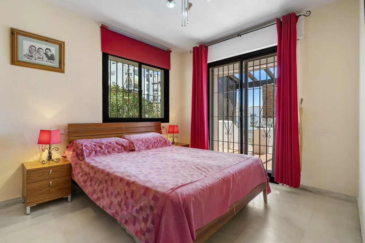 ce4f074f-9b29-4d4b-ad35-5143320a82a3