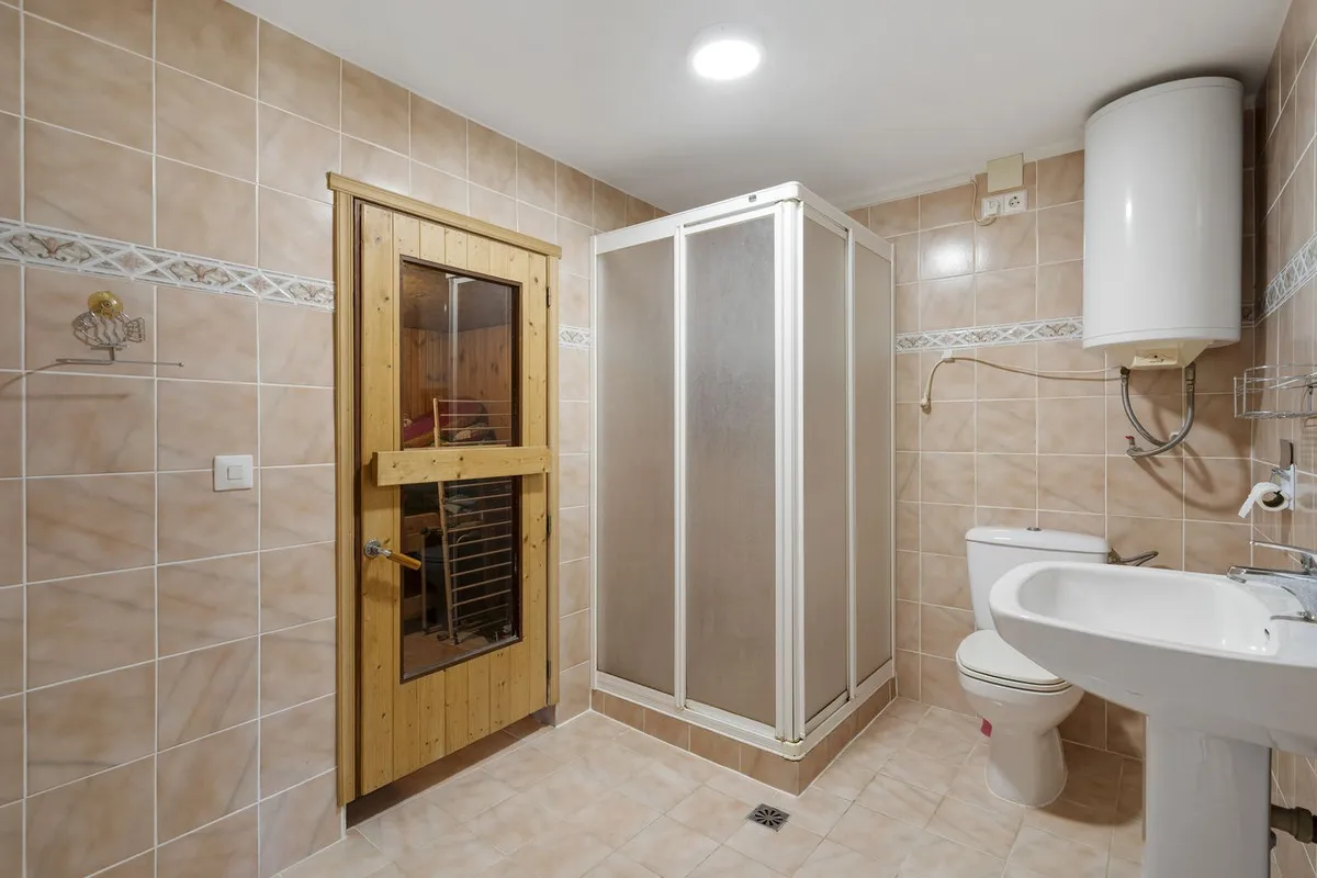 e5179b7c-9bdb-4b4f-a19a-2f665caf3574