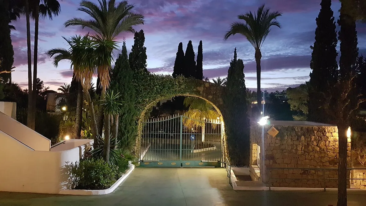 3639b254-578c-4b62-bf9f-434dd1197d9c