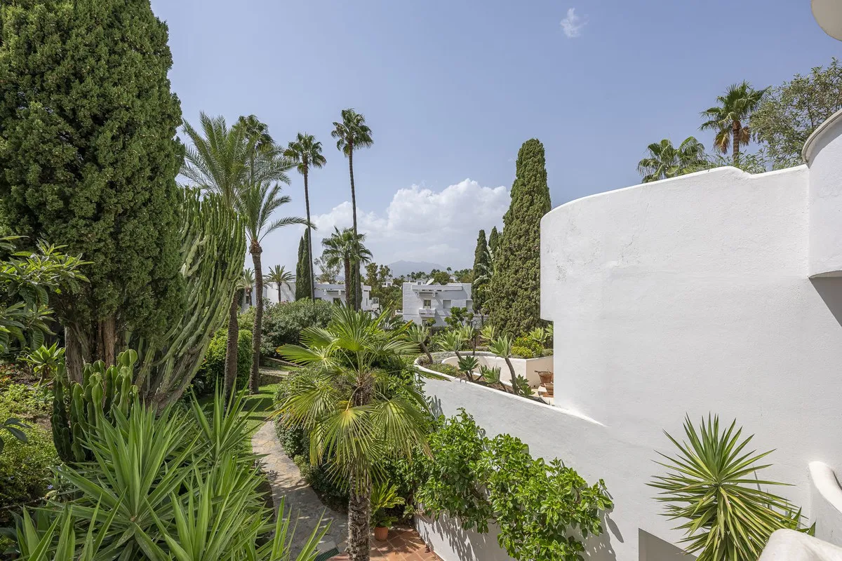 4538caac-7c9f-4542-9310-1b48fd2efd77