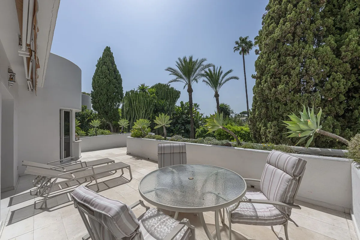 5102d8f1-7b5c-4596-905c-8649ae88324e