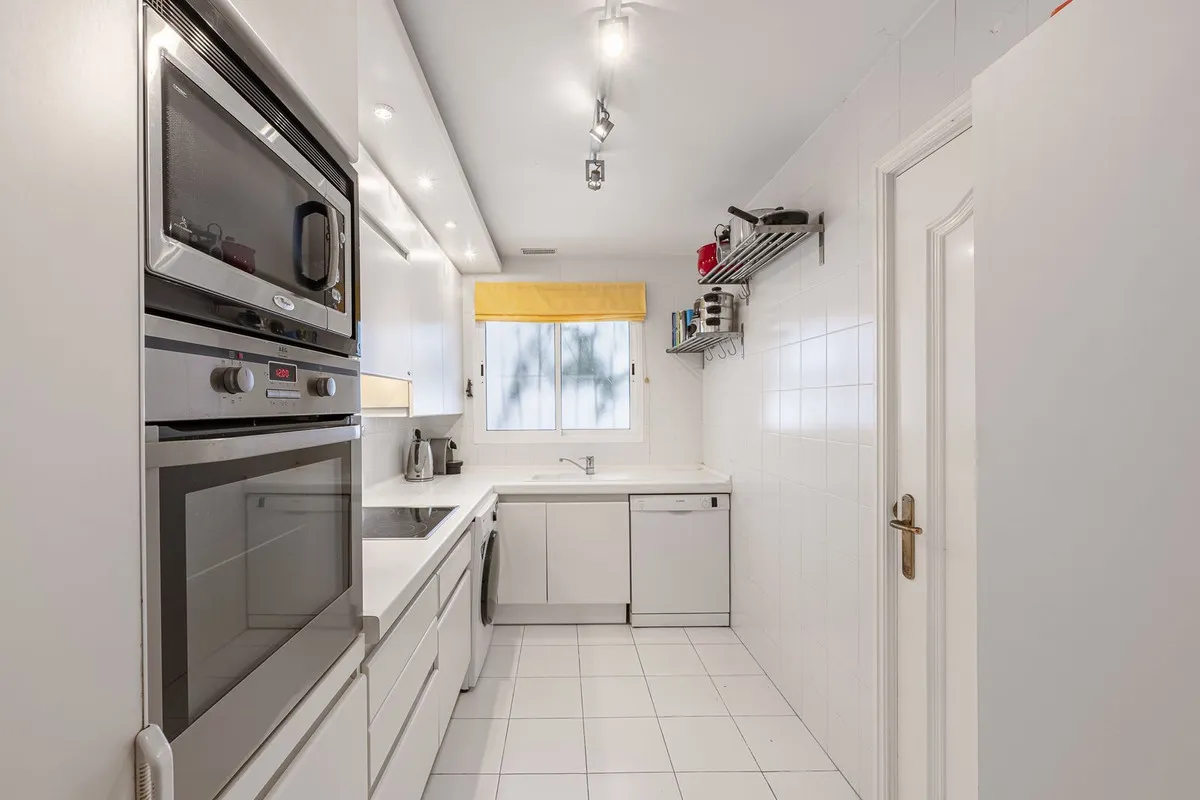 df3b323f-06fe-4ff0-9435-b5d52bca8a5e