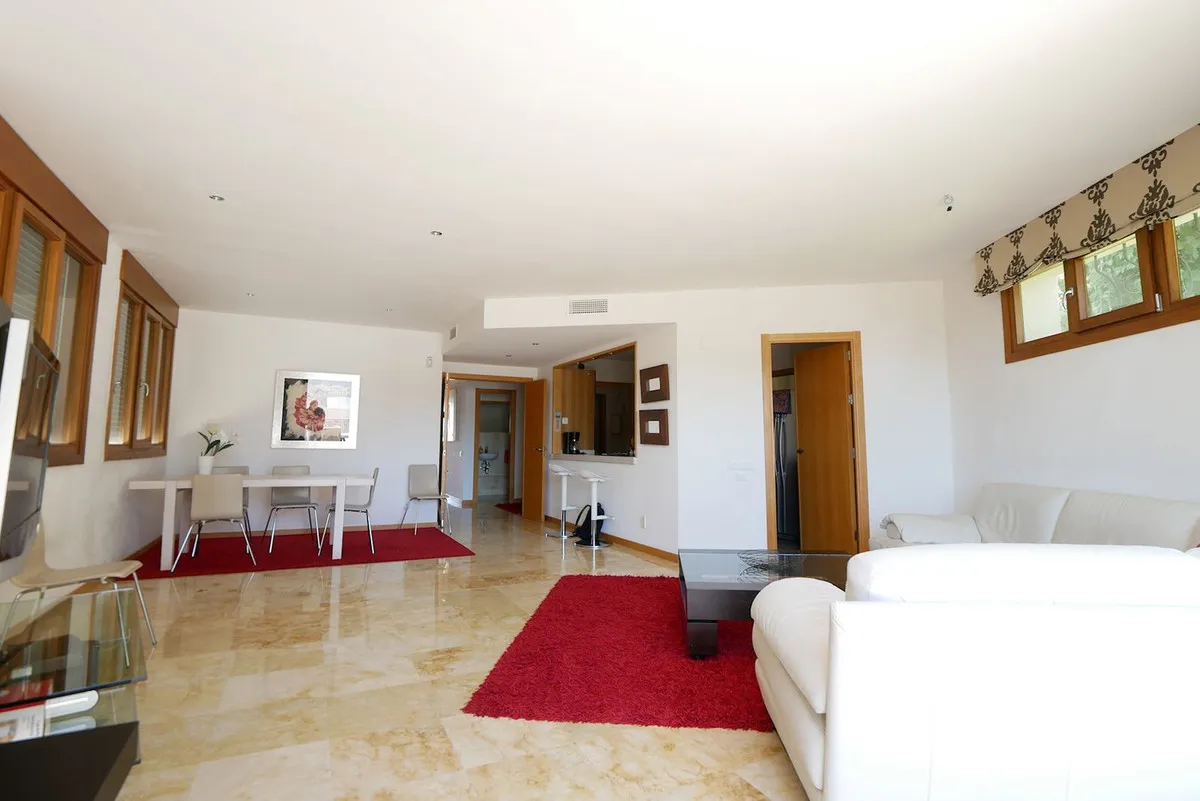 8ae78871-7f9d-43ba-a06b-ffc9c8c02ae1