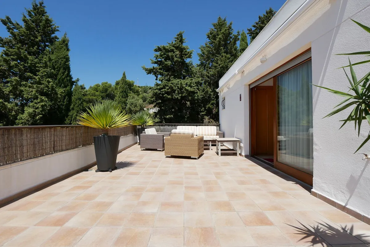 95795b80-e0f8-4581-8102-5c8325972d1c