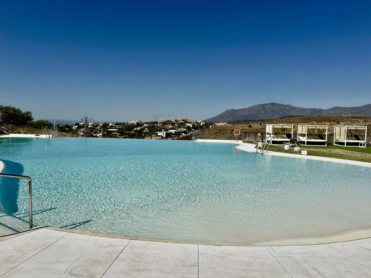 47303507-89a5-44dc-87e7-a64528eecd05