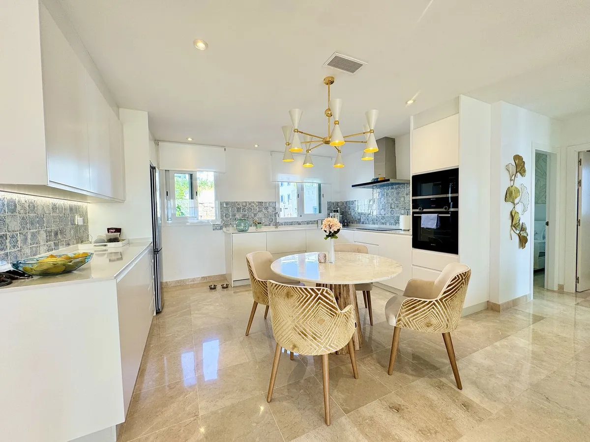 52cd4020-3503-4476-8dcb-f203f180435c