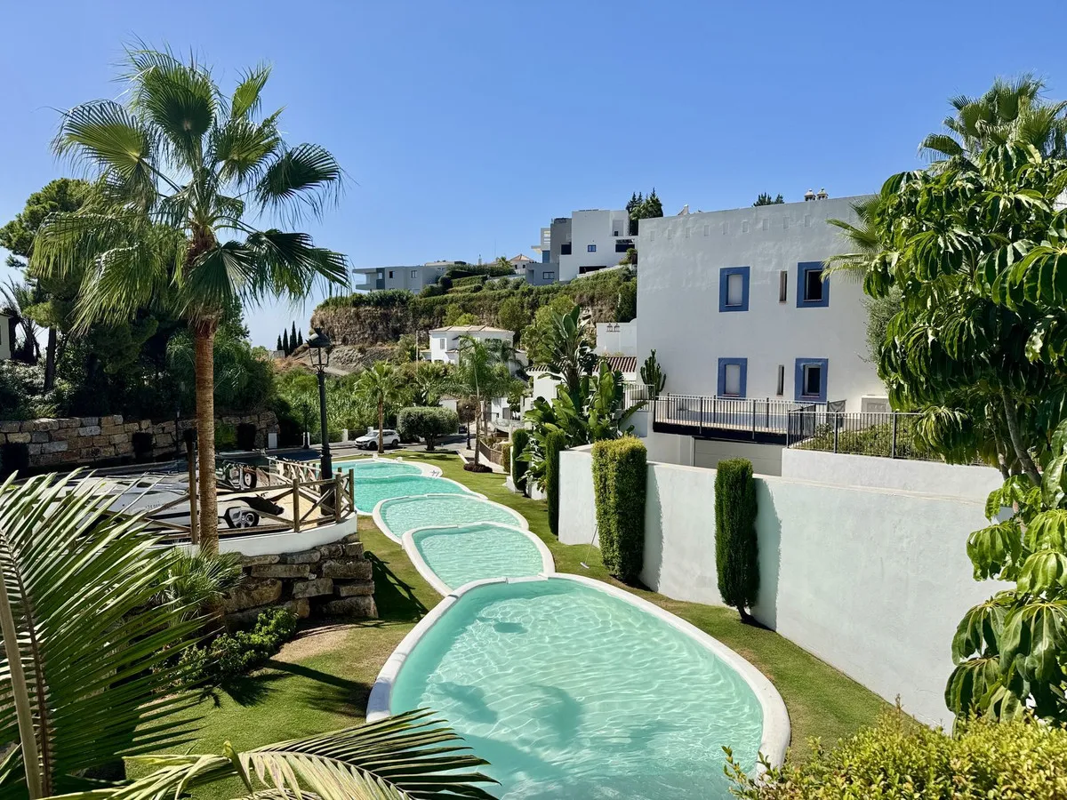 84fc9b98-9801-4365-836d-eeb1c9686f61