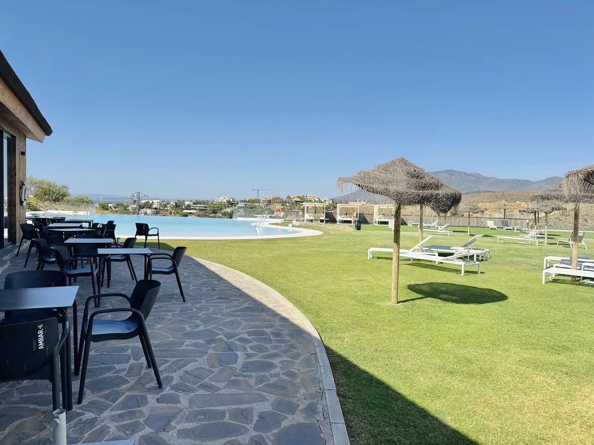 b9c1a603-041e-417c-8941-75a39c0c451f