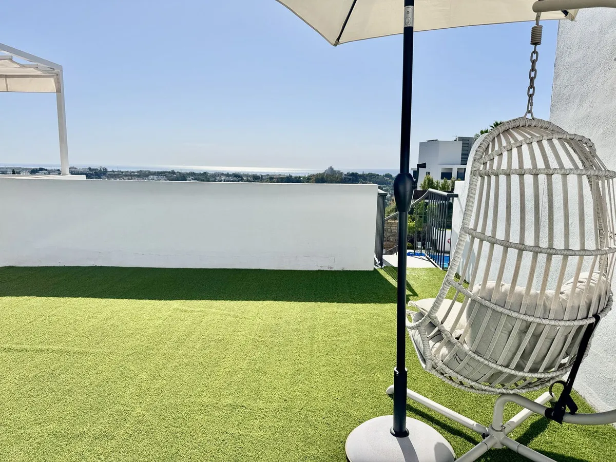 e4aeb797-c6ab-42c6-b7e9-b1acc0d6d61e