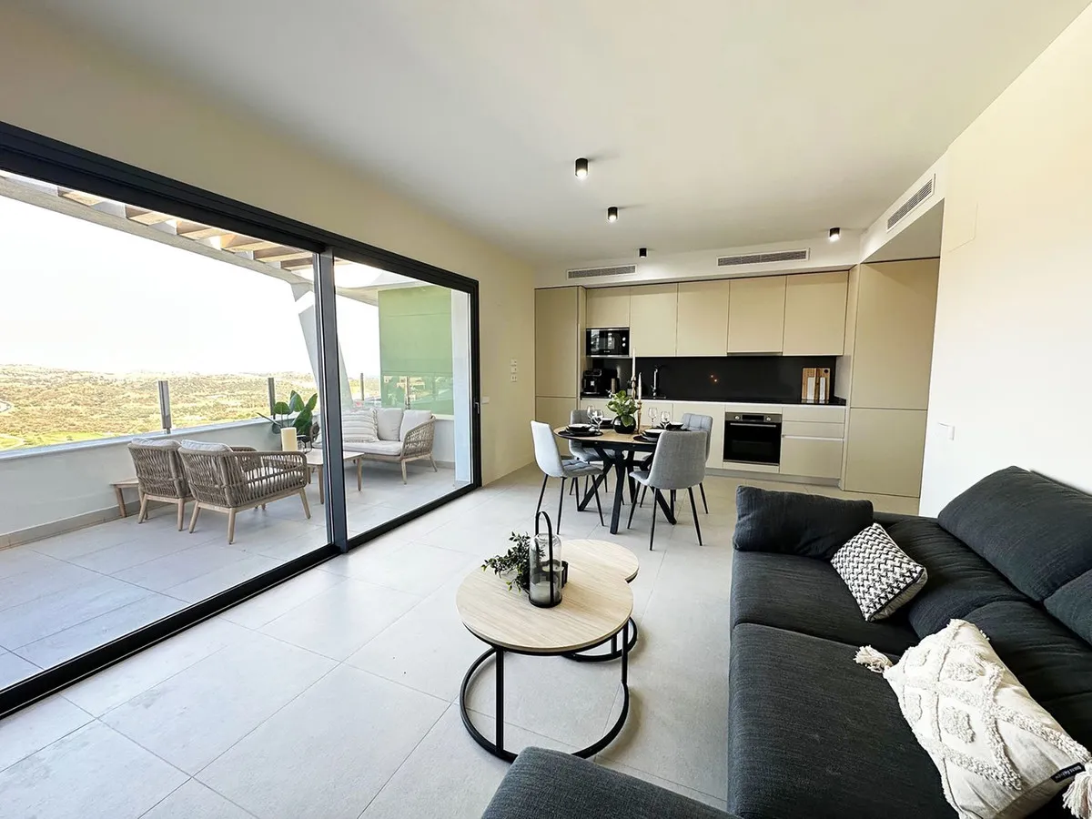 31c2336b-b3e2-44c7-94e8-8c2e760142d8