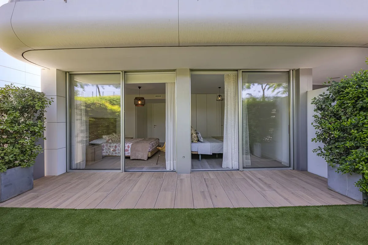 207cf688-d4cc-4e41-b515-583bf98f5ee5