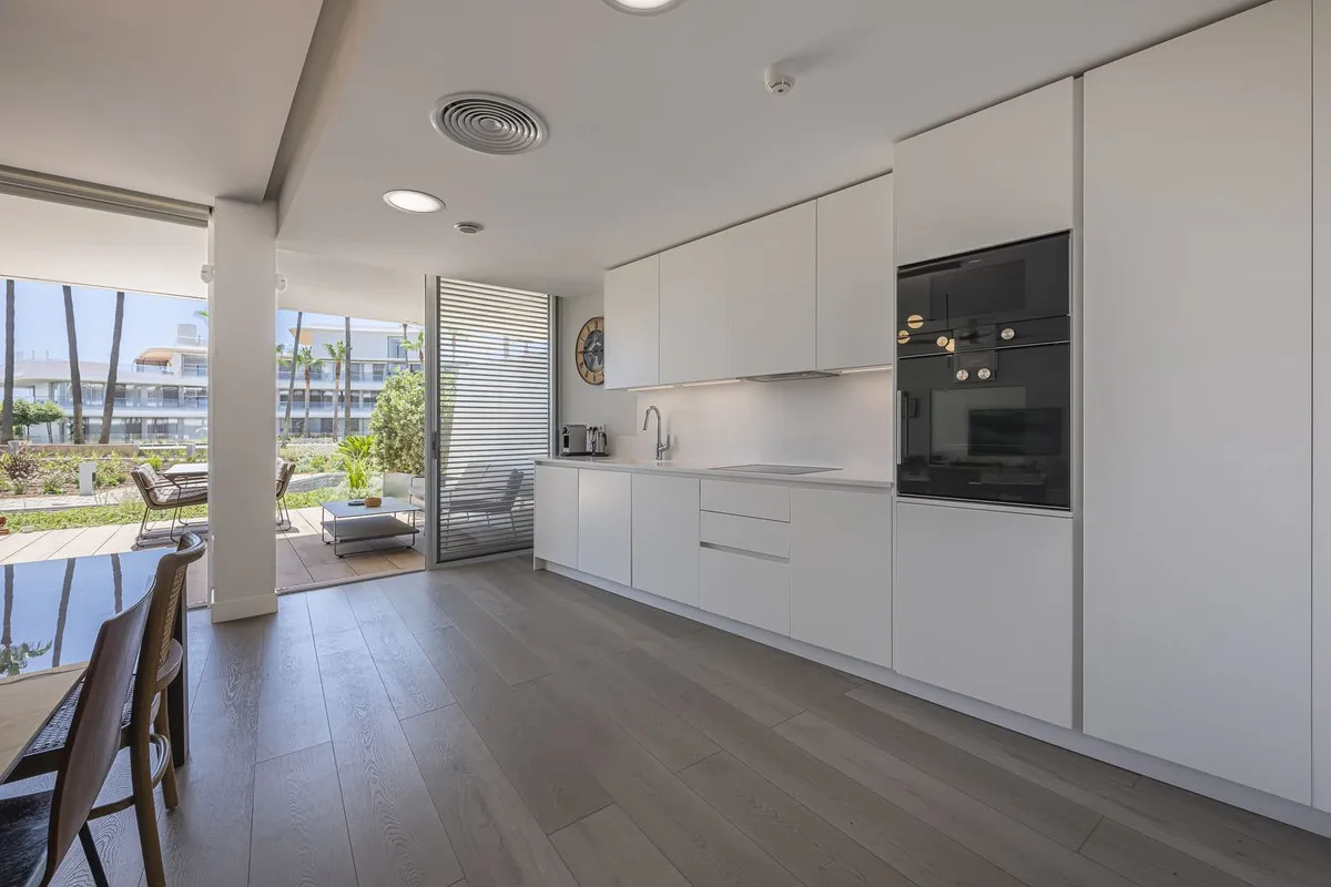 3609b767-da40-4822-9dde-66439d7d37fd