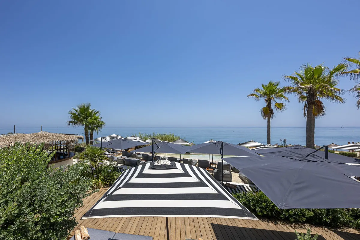 6ba24214-6889-476e-a6a7-56bbbb877347