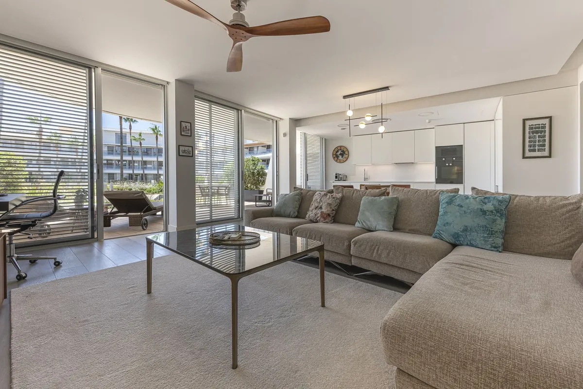 6bb60185-0e33-4ee0-906a-4b98e64a2596