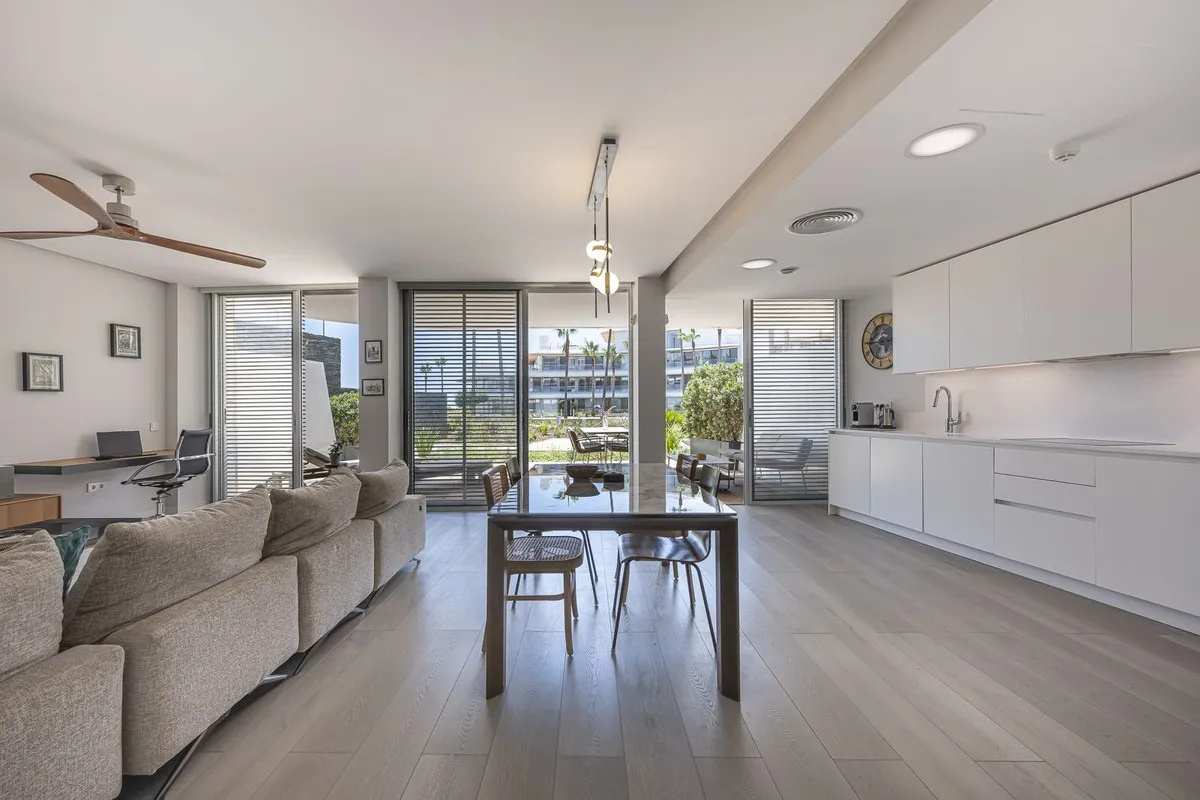 a9349d8f-8bd6-4ba2-acbc-ce3d22cb14a8