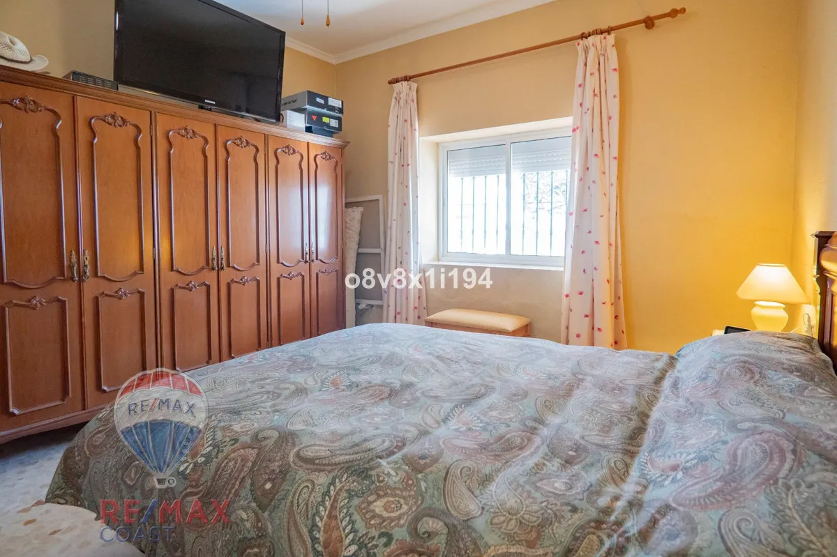 1b6b0974-80cf-4c79-942c-9afcfd82d5ec