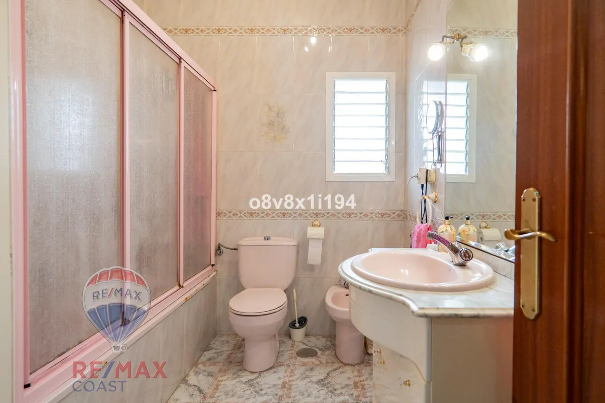 3e696a83-b131-4939-ad2d-3f48fc33c30b