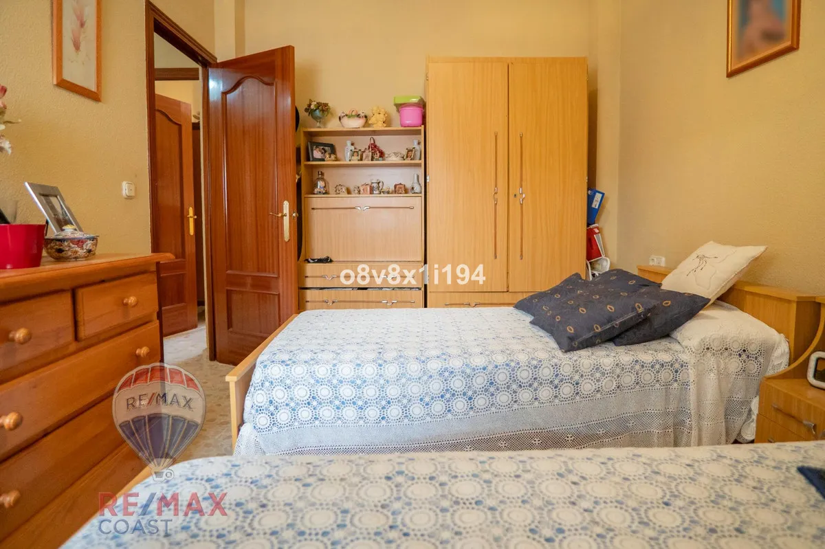 a86e7a9d-7f39-4d00-9a7a-945a825fb3d4