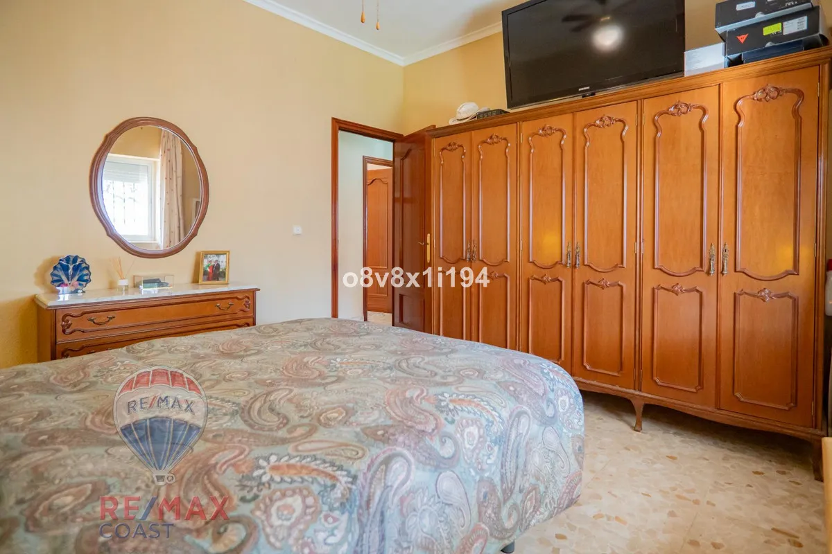 a8a47385-954a-42ff-adf2-f4b82f703278