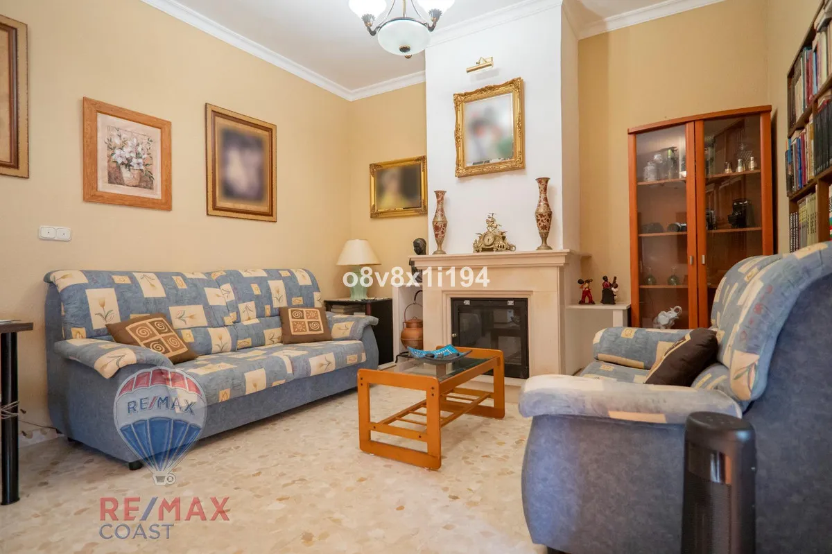 b412a6ff-451c-43a0-b36c-4058fb45672c