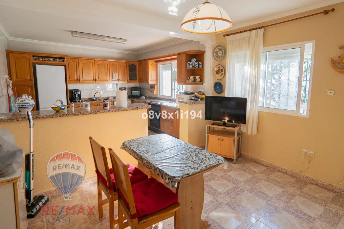 f840c7f5-decc-4028-aa5d-45087e2a3967