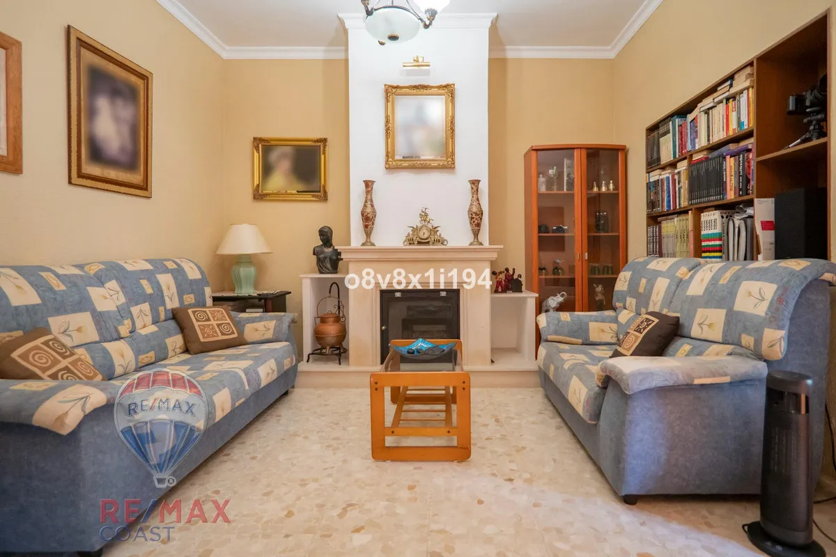 f903ede0-449a-454c-bcc4-70d01a0de208