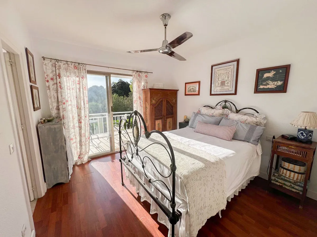 290a7f61-b3a5-42a8-9326-aa4ec1c9569c