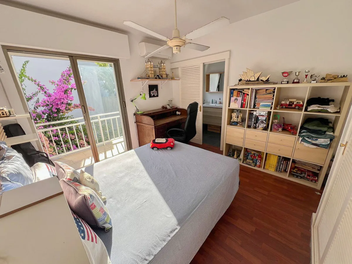 e7af9f3e-45be-4053-8dba-cff0176e8e51