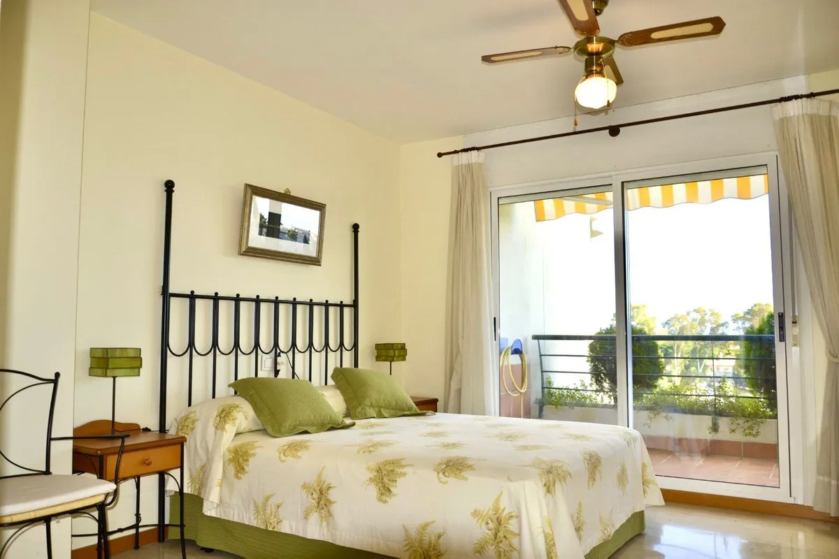 03f7d894-9462-4865-b53d-14f4958cc517