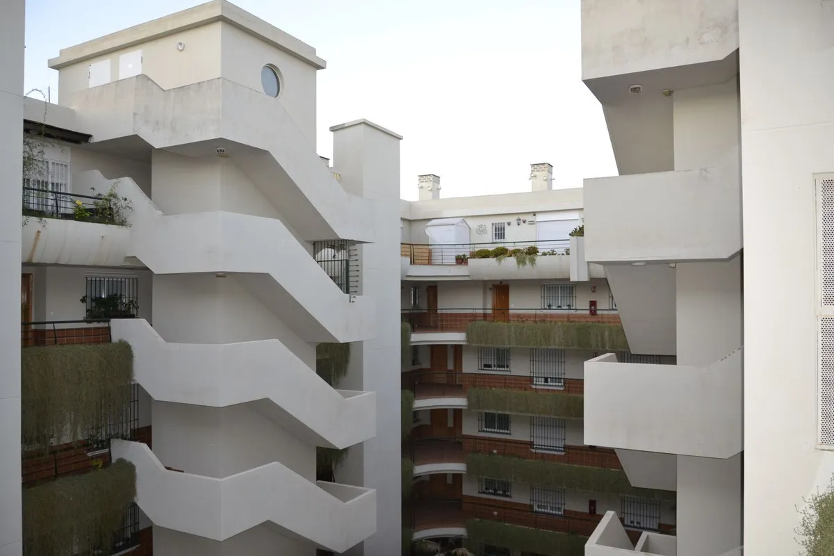 8d481d11-e8e5-4cdc-8465-d012cff95177