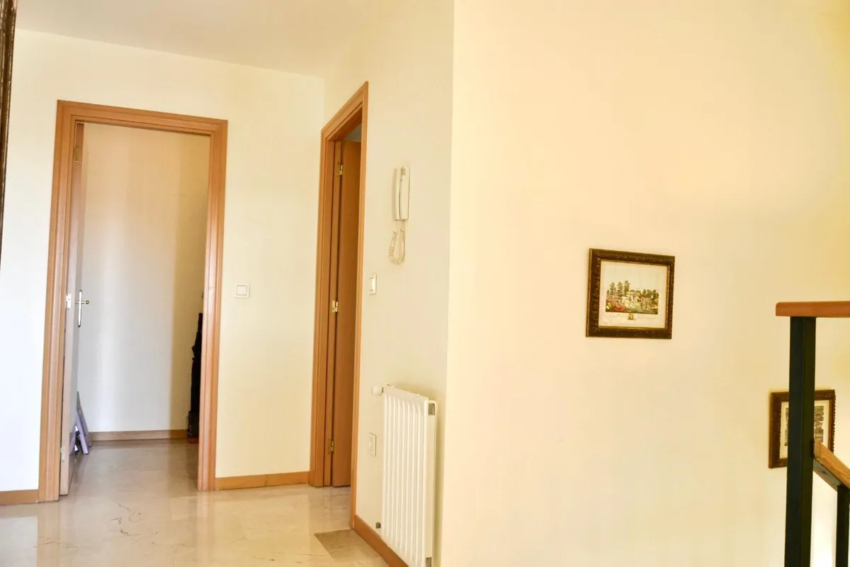 990d7a9f-1c96-40bf-8441-13e484b880fb