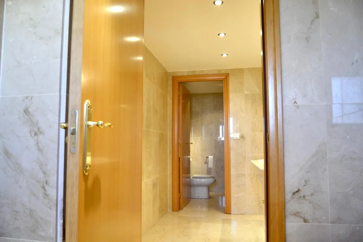 d45f970c-8b9f-41e1-b665-e3430813af36