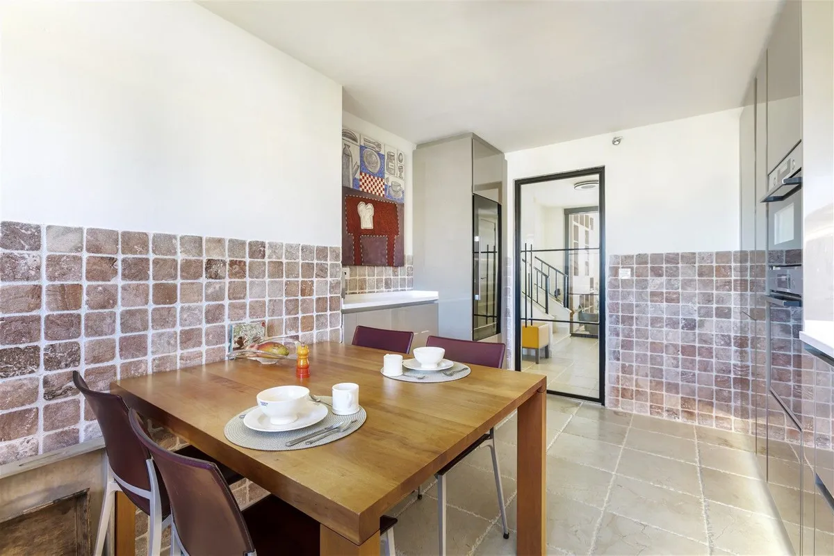 6959e45e-1c10-4960-9f03-c81b7bf75231