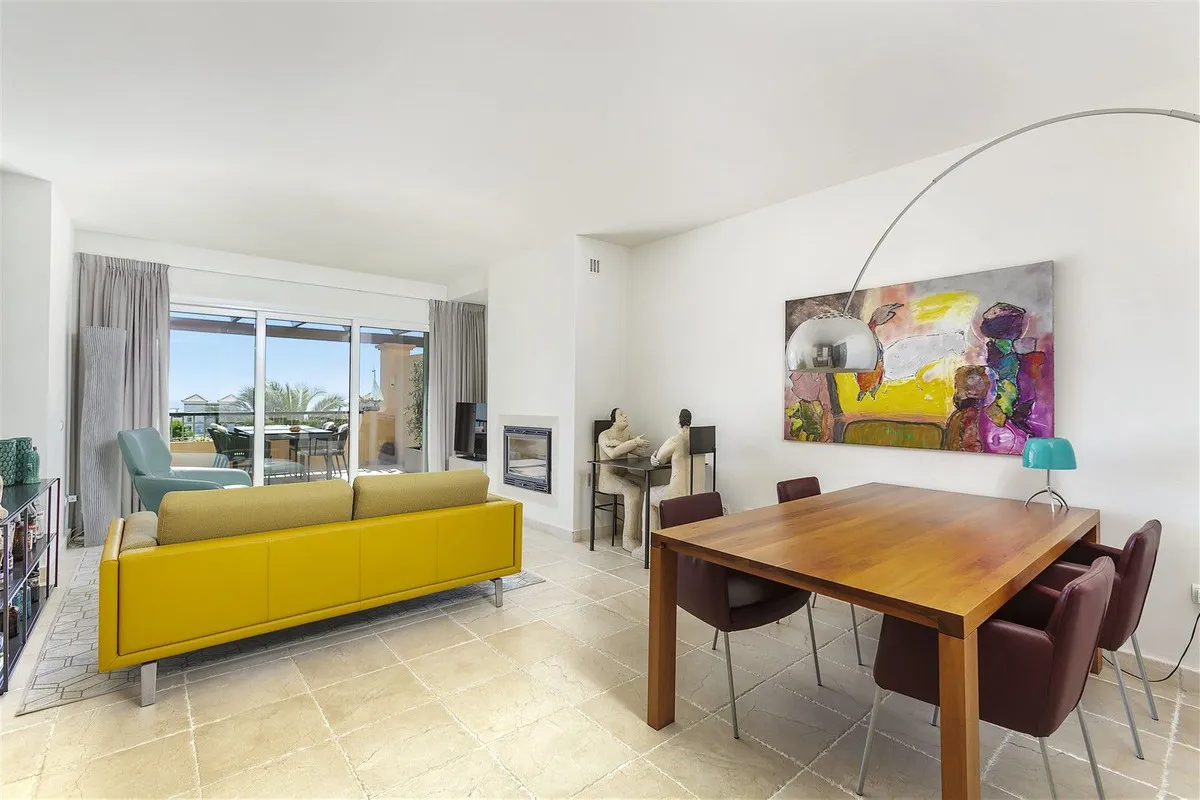 fe826bc9-7a00-4416-bf27-eb3fe054c687