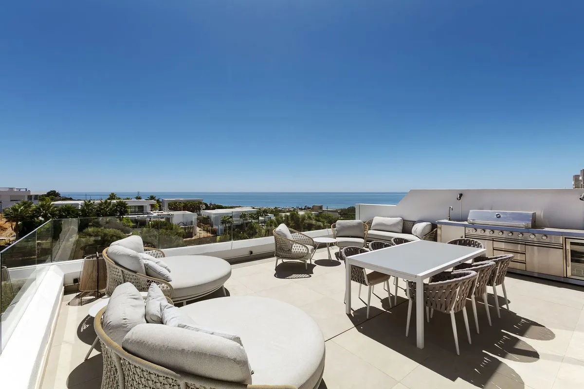 f9867c65-9aa3-42e9-b84c-344e508d71be