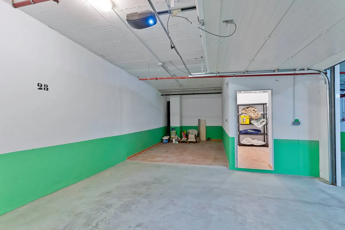 c9c0bac9-2517-46ad-a93d-f8afa8990432