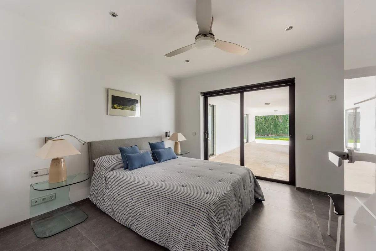 995bbdc3-2042-4346-84cc-b511b43e4e23