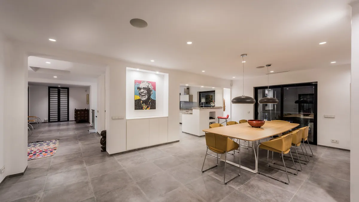 a853f5aa-d148-438e-8431-53a243531c0f