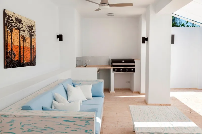 b3137eb4-f3b9-4c43-b3f8-7659213ca938