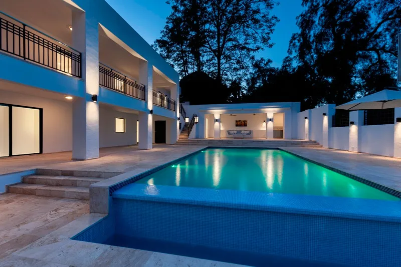 d1025dfd-a70b-47ee-a767-efbbd1a3c29d