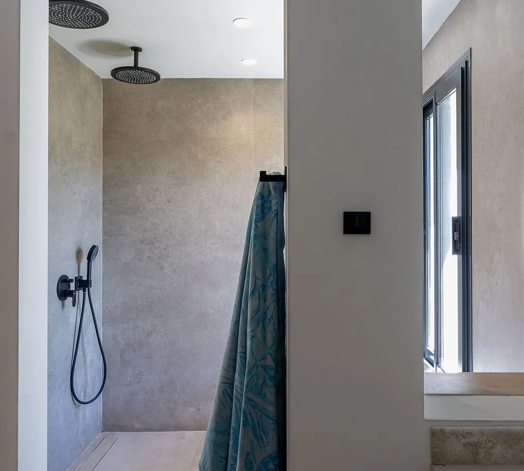 7130cb36-67f7-4a07-8f09-7844061e3840