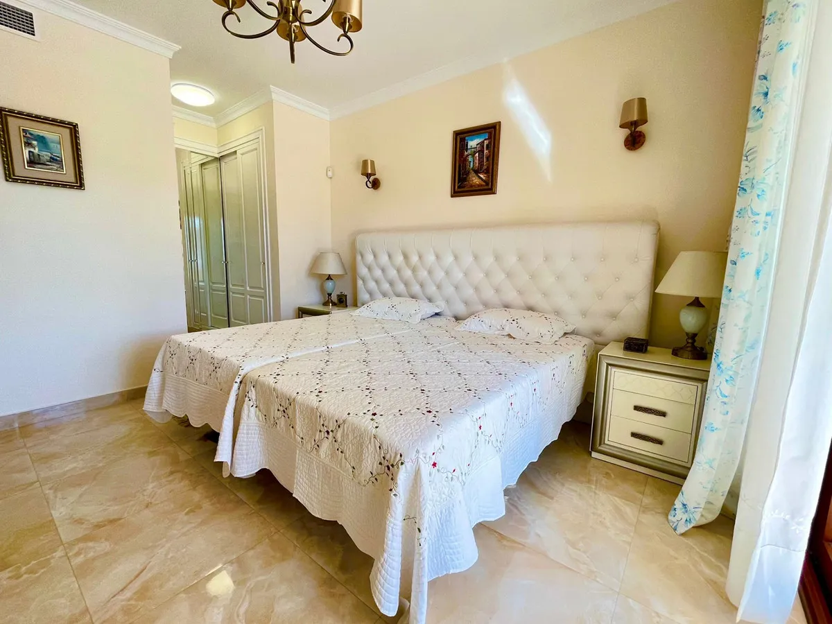 0c4053a6-0383-4e75-b88b-09571e310233