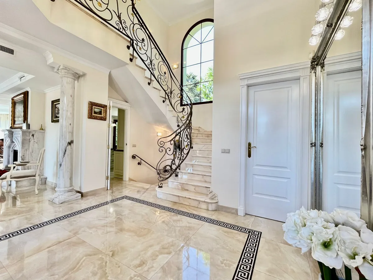 5b9e60fd-3be1-40bf-a647-ba5b1065a916