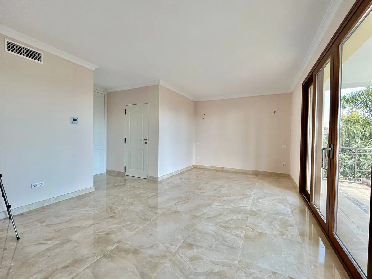 b914f547-dfee-4817-9cbe-3b14356f5adc