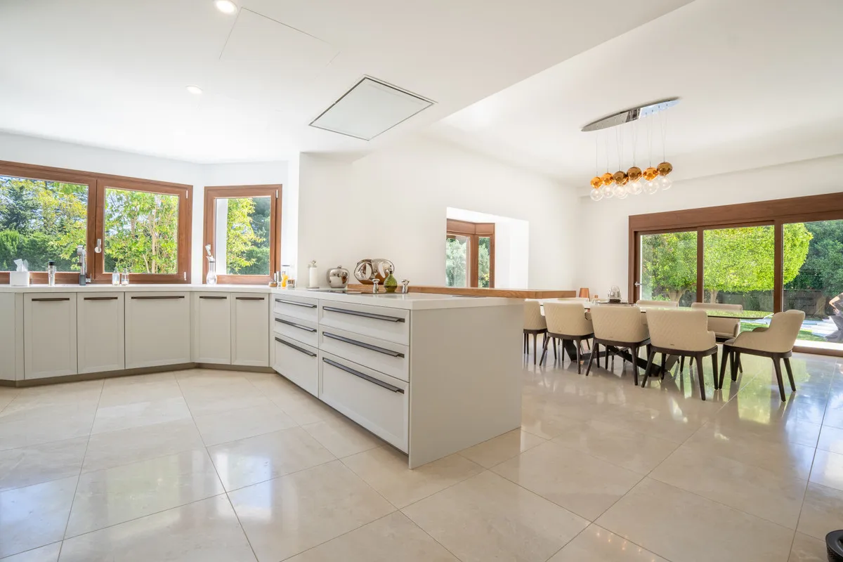 2df7b82e-04ee-4d97-ba28-c4b75db1f57c