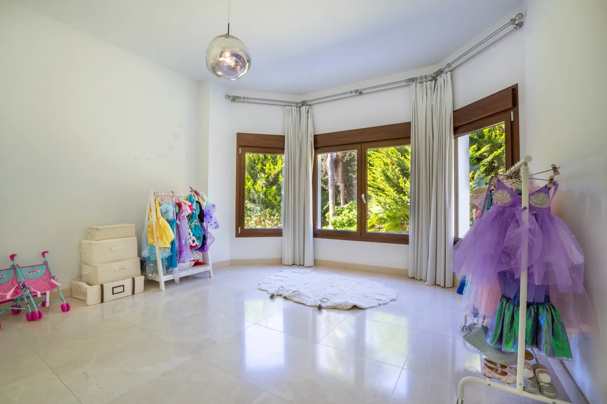 534f0131-941f-4b5d-b251-885ea7d88678