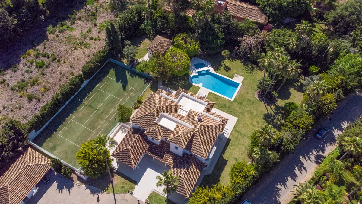 fd84dee9-52c8-4ce9-adb7-748ae7640b29