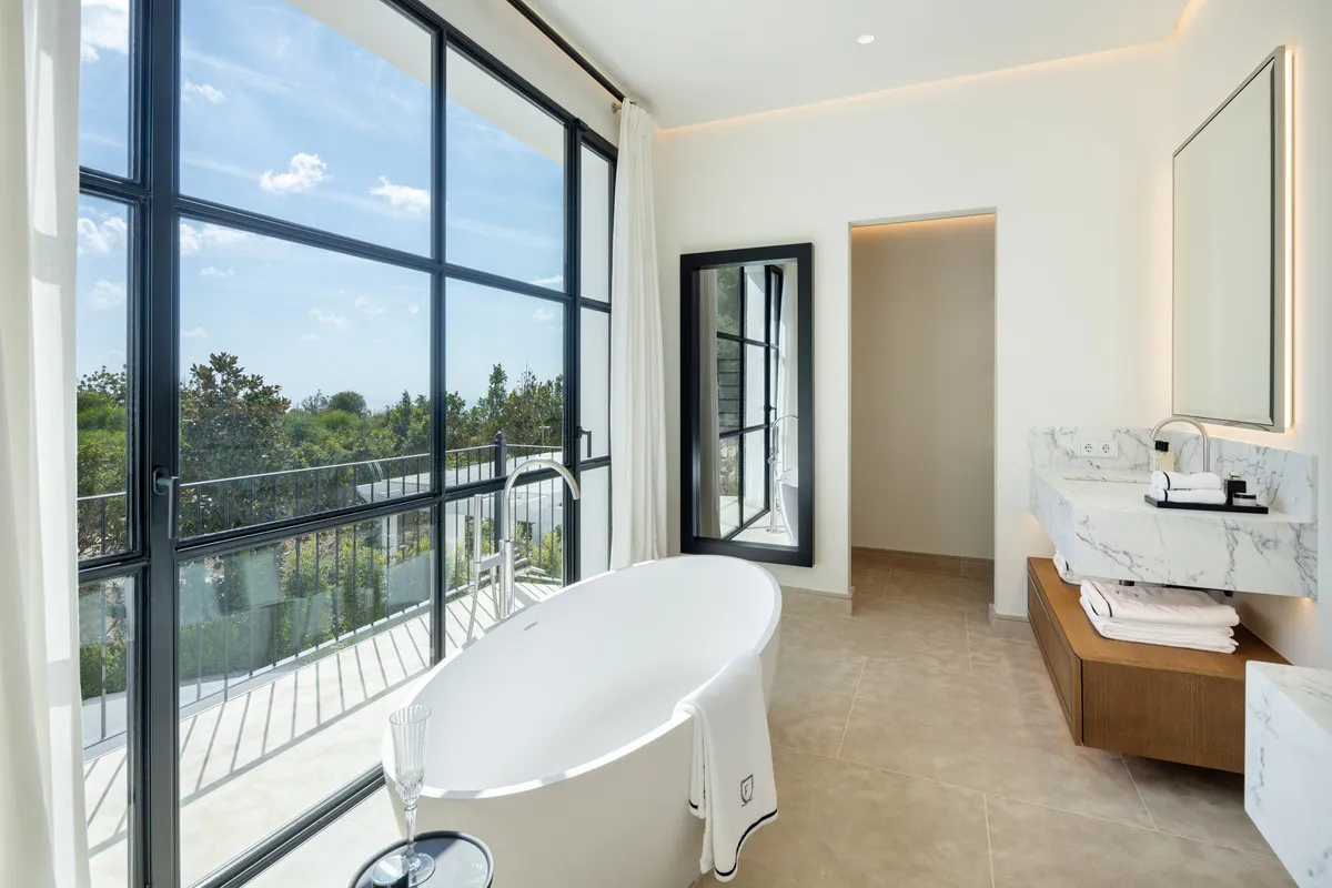 adc76fbc-6400-41c9-a161-55dd81bace44